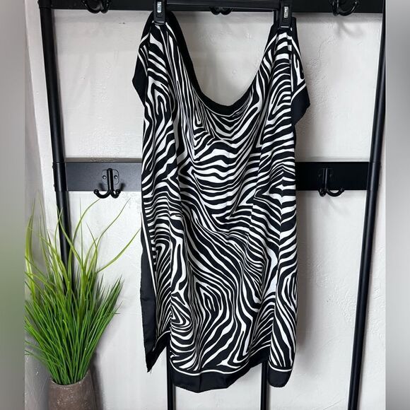 Avon scarf wrap zebra print black white - Picture 2 of 10
